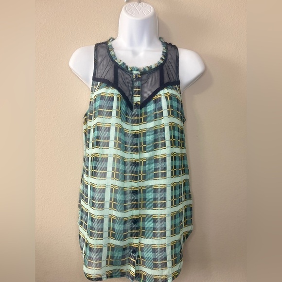 Princess Vera Wang Button Down Sleeveless sheer Top, Size Small - Picture 2 of 10
